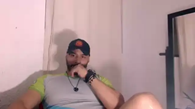 musclehetero online show from June 27, 12:22 pm