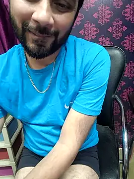 Cute Lucky online show from January 7, 9:56 am