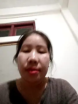 Snapshot of Reema_143 chatting on November 25, 1:55 pm Reema 143 online show from November 25, 1:55 pm