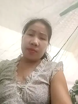 Snapshot of Reema_143 chatting on November 26, 2:40 pm Reema 143 online show from November 26, 2:40 pm