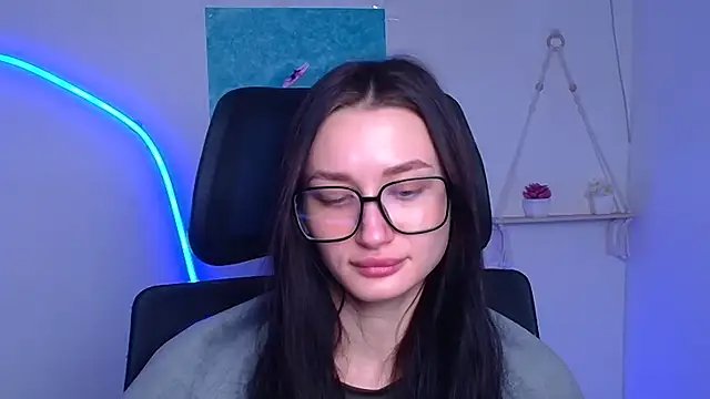 Stella XO online show from February 11, 7:02 am