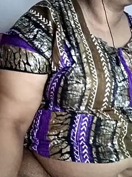 Snapshot of Riya-mallus chatting on December 5, 4:43 am Riya-mallus online show from December 5, 4:43 am