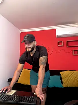 Snapshot of Mike_savage3 chatting on December 14, 12:21 pm Mike savage3 online show from December 14, 12:21 pm