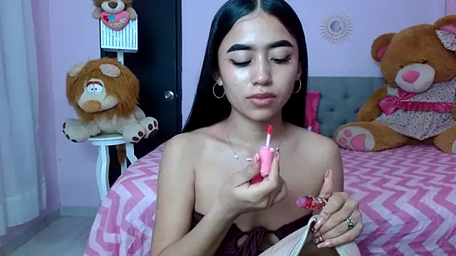 Snapshot of xoxo_melany chatting on November 29, 11:57 am xoxo melany online show from November 29, 11:57 am