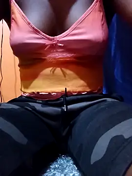 Snapshot of AngelaGraceY chatting on November 23, 11:21 am AngelaGraceY online show from November 23, 11:21 am