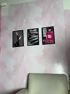 melyssaa23 online show from June 13, 1:14 am
