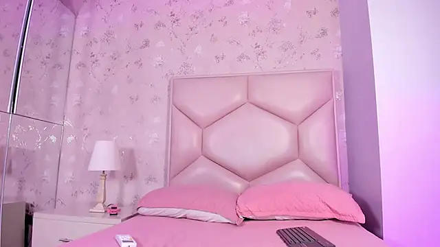 Snapshot of Hada_Potter chatting on December 5, 7:21 pm Hada Potter online show from December 5, 7:21 pm