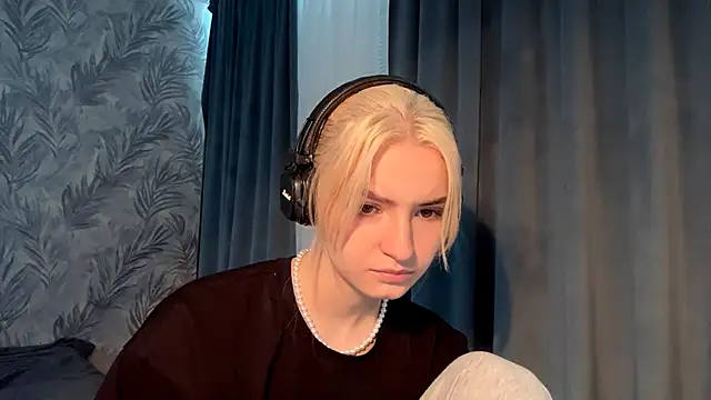 Snapshot of Cindi_Jacobs chatting on November 24, 2:39 pm Cindi Jacobs online show from November 24, 2:39 pm