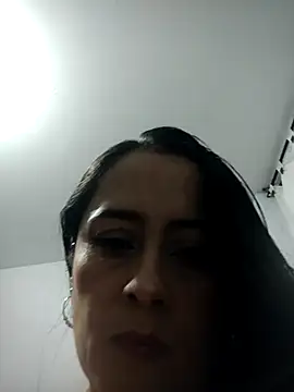 Snapshot of danielita1414 chatting on November 28, 2:09 pm danielita1414 online show from November 28, 2:09 pm