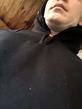 Snapshot of Spielzeugtwink chatting on November 22, 1:10 pm Spielzeugtwink online show from November 22, 1:10 pm