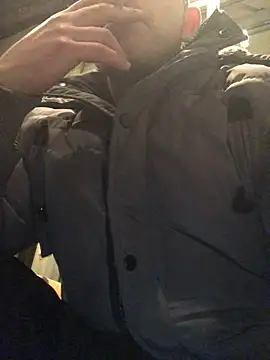 Spielzeugtwink online show from March 19, 7:51 pm