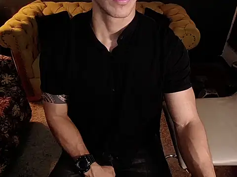 Snapshot of tayler_luke chatting on December 16, 1:21 am tayler luke online show from December 16, 1:21 am