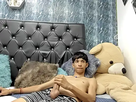 Snapshot of cruzitojpx18 chatting on November 28, 7:33 am cruzitojpx18 online show from November 28, 7:33 am