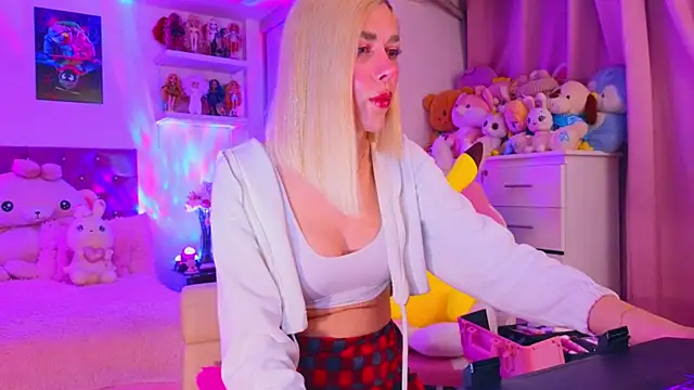 MadamBarbiee online show from February 5, 11:53 pm