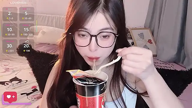 Snapshot of -Angela chatting on December 15, 10:08 am -Angela online show from December 15, 10:08 am