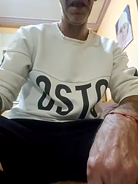 Snapshot of CDY74 chatting on November 26, 11:06 pm CDY74 online show from November 26, 11:06 pm