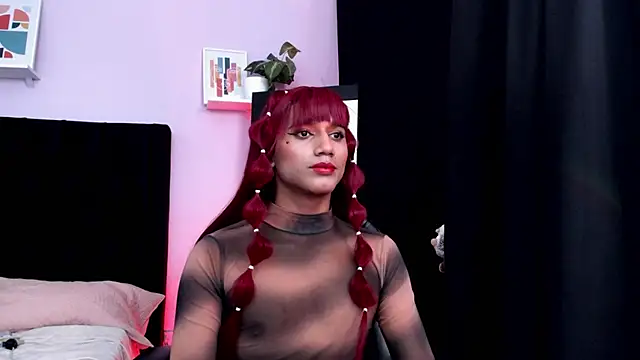 Thalia Moon1 online show from December 19, 6:42 am