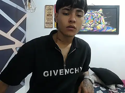 Snapshot of IndigoSexxy chatting on November 22, 1:54 pm IndigoSexxy online show from November 22, 1:54 pm