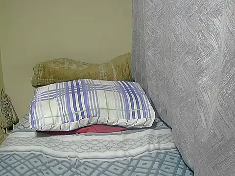 PregiiCaramellxx online show from November 23, 5:13 pm