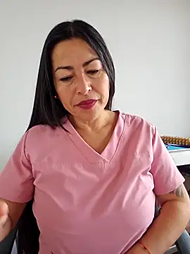 Snapshot of JustSamantha_ chatting on December 15, 1:15 pm JustSamantha online show from December 15, 1:15 pm