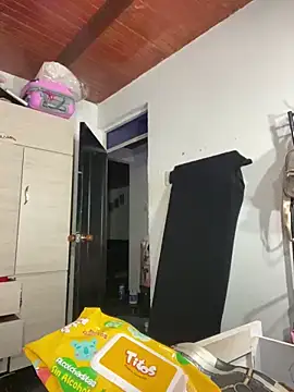 Annaa Hott online show from December 4, 7:06 am