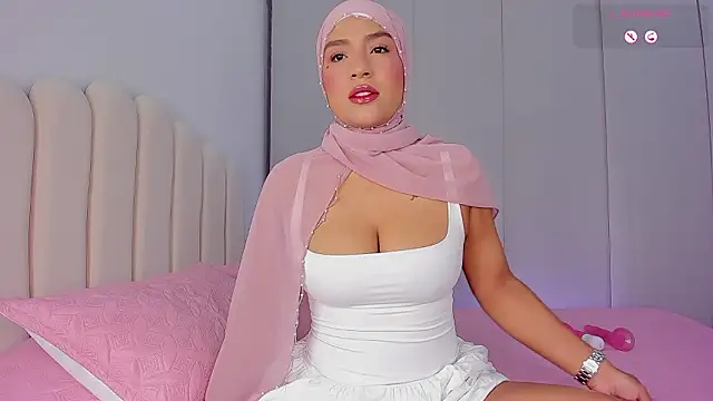 Amira-Zahra online show from March 12, 9:37 am