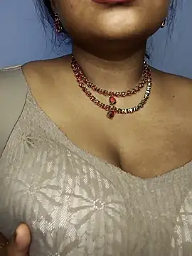 Snapshot of mamtha-tamil chatting on November 22, 7:35 pm mamtha-tamil online show from November 22, 7:35 pm