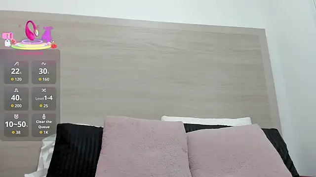 selenaflamemj online show from December 16, 7:19 pm