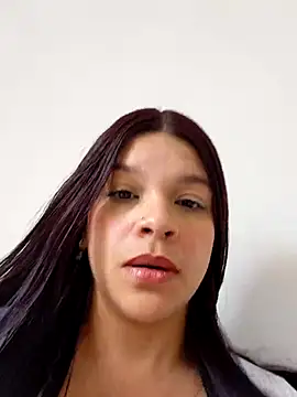 Snapshot of Layla-daring chatting on July 18, 5:17 pm Layla-daring online show from July 18, 5:17 pm