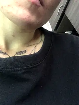 Snapshot of megan_NL chatting on November 20, 7:46 pm megan NL online show from November 20, 7:46 pm