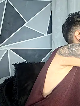 Snapshot of megan_NL chatting on December 16, 1:54 am megan NL online show from December 16, 1:54 am