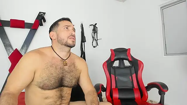 Snapshot of RoughSex_and_BDSM chatting on November 28, 4:15 am RoughSex and BDSM online show from November 28, 4:15 am