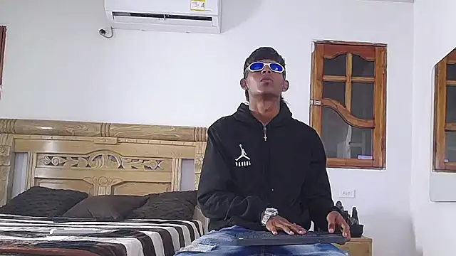 black boy22  online show from December 2, 2:17 am