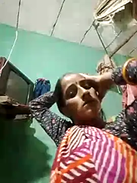 Snapshot of Xxx_suhana chatting on December 3, 8:34 am Xxx suhana online show from December 3, 8:34 am