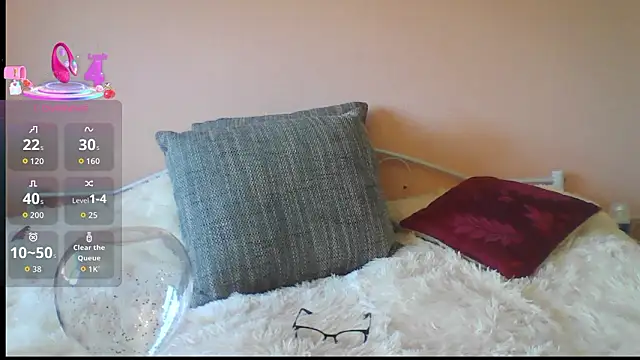 Snapshot of LisaHoneyLisa chatting on March 8, 8:51 am LisaHoneyLisa online show from March 8, 8:51 am