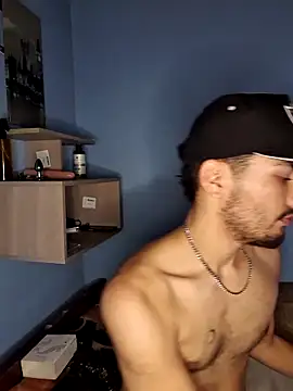 Snapshot of Auron_merrow chatting on November 25, 5:24 pm Auron merrow online show from November 25, 5:24 pm