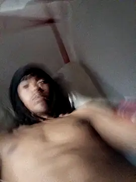 Snapshot of Eezxxx chatting on December 2, 7:53 pm Eezxxx online show from December 2, 7:53 pm