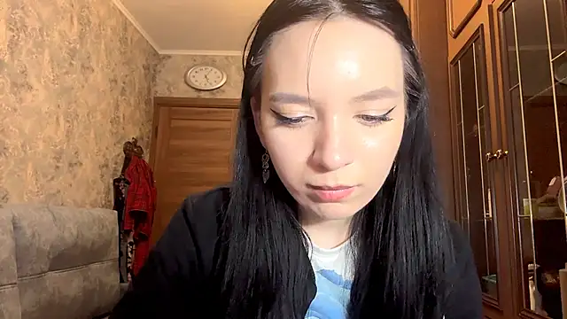 KiyokoEeds online show from December 4, 2:04 pm