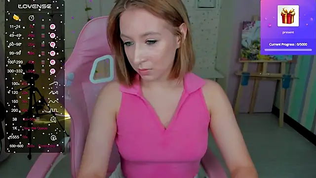 Snapshot of Emmy_Soul chatting on November 26, 7:59 pm Emmy Soul online show from November 26, 7:59 pm