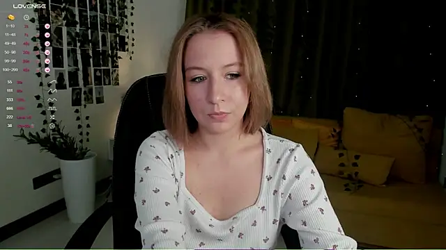 Snapshot of Emmy_Soul chatting on November 27, 7:05 pm Emmy Soul online show from November 27, 7:05 pm