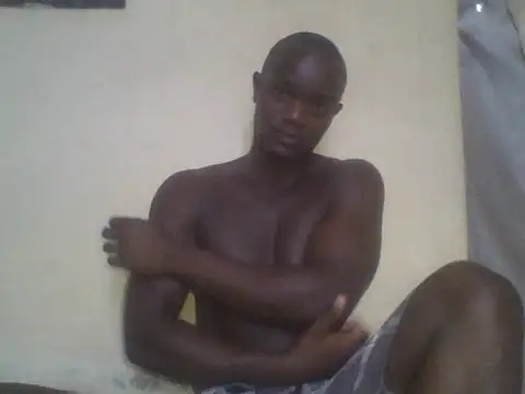 Snapshot of UsTwo_ chatting on November 27, 3:19 am UsTwo online show from November 27, 3:19 am