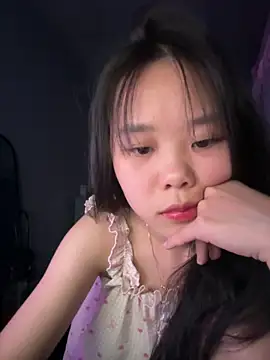 Snapshot of Kiee-lee chatting on April 6, 3:24 pm Kiee-lee online show from April 6, 3:24 pm