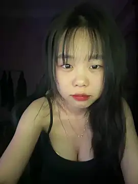 Snapshot of Kiee-lee chatting on April 19, 10:56 pm Kiee-lee online show from April 19, 10:56 pm