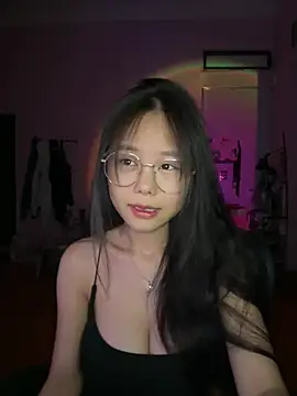 Snapshot of Kiee-lee chatting on August 7, 10:01 pm Kiee-lee online show from August 7, 10:01 pm