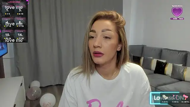 Snapshot of rossana_doll chatting on February 18, 7:15 am rossana doll online show from February 18, 7:15 am