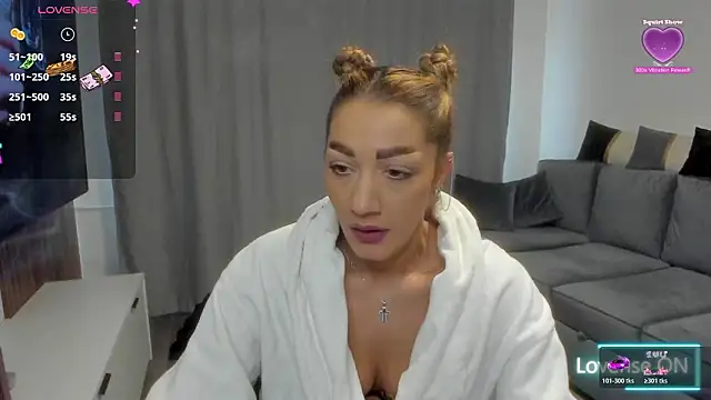 Snapshot of rossana_doll chatting on March 13, 7:59 am rossana doll online show from March 13, 7:59 am