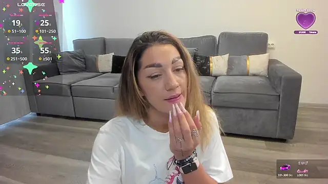 Snapshot of rossana_doll chatting on June 6, 11:15 am rossana doll online show from June 6, 11:15 am