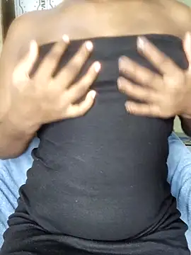 Snapshot of Simran_0011 chatting on April 1, 2:58 pm Simran 0011 online show from April 1, 2:58 pm