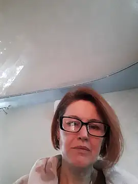 Snapshot of LanaOlbenst chatting on December 5, 7:06 am LanaOlbenst online show from December 5, 7:06 am