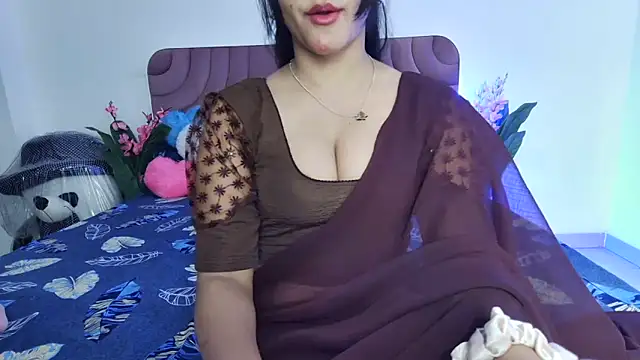 Snapshot of Husan-e-Jasmine chatting on March 11, 6:25 pm Husan-e-Jasmine online show from March 11, 6:25 pm